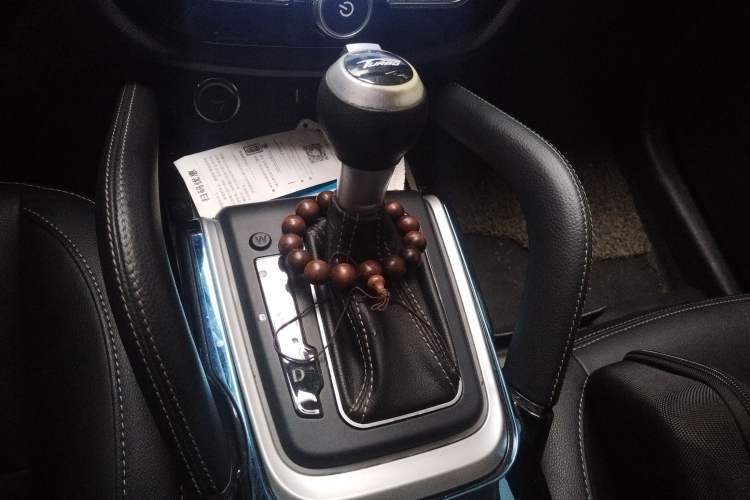 Used Zotye SR7 2016 1.5T CVT Cube Heart Edition China V Standard
