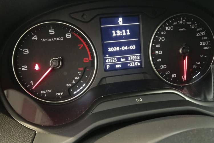 Used Audi Q2L 2020 35 TFSI Ambition Dynamic Edition Odometer Close Up