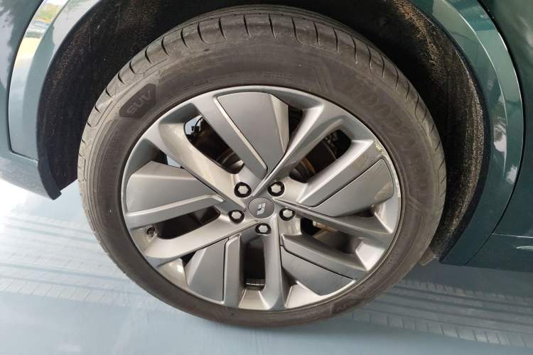 Used Li Auto L9 2022 Max model
