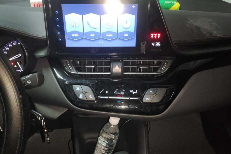 Used Toyota IZOA 2021 2.0L Yixing Version