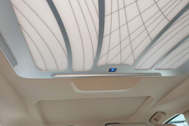 Used Buick GL8 2025 Model Land Cruiser Business Class Comfort DG Edition