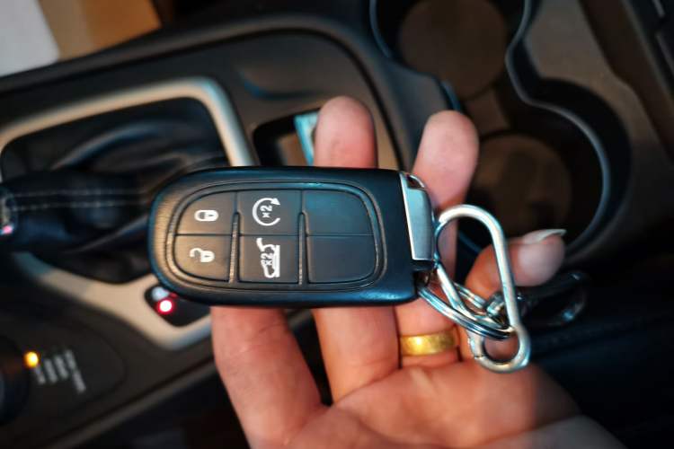 Used Jeep Cherokee 2014 2.4L Luxury Edition