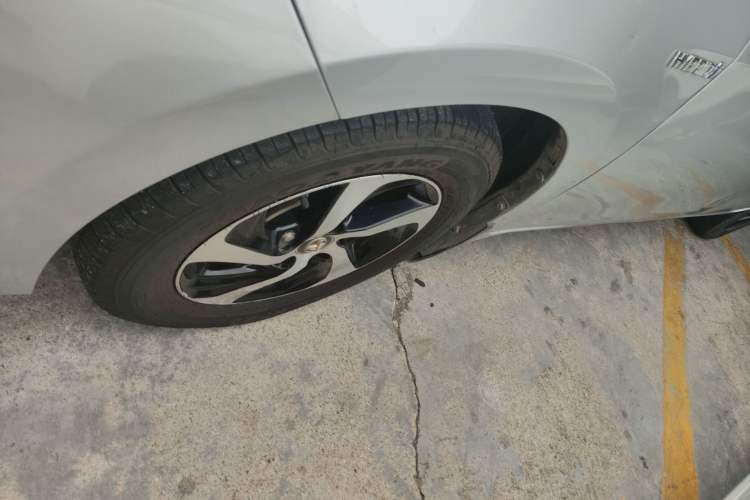 Used Toyota Levin 2017 Revised Dual-Engine 1.8H GS E-CVT Elite Sunroof Version China V Standard
