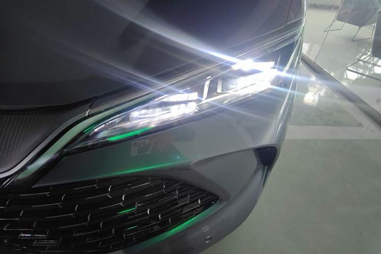 Used BYD Song L DM-i 2025 Intelligent Driving Version 160 km Beyond-Range Type