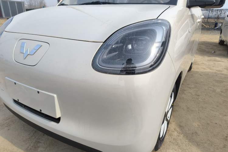 Used Wuling Hongguang MINIEV 2025 Four-Door Version Advanced Edition
