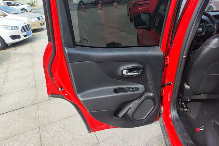 Used Jeep Renegade 2021 220T Automatic 80th Anniversary Edition
