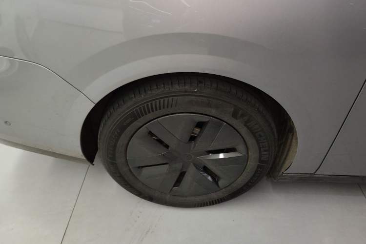 Used Li Auto MEGA 2024 Ultra Model
