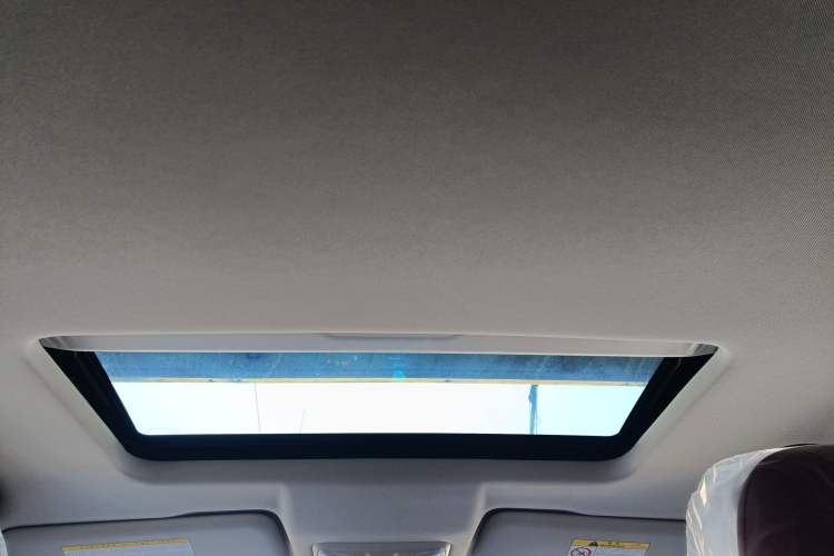 Used Great Wall Poer 2024 2.4T Off-Road Edition Automatic Diesel 4x4 Advanced Version Headliner