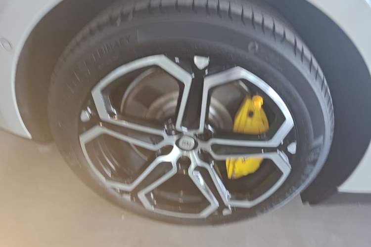 Used Xiaomi Auto SU7 2024 Rear-Drive Long-Range Intelligent Driving Version