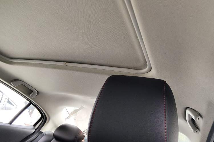 Used Mazda 3 Axela 2016 Sedan 1.5L Automatic Luxury Model
