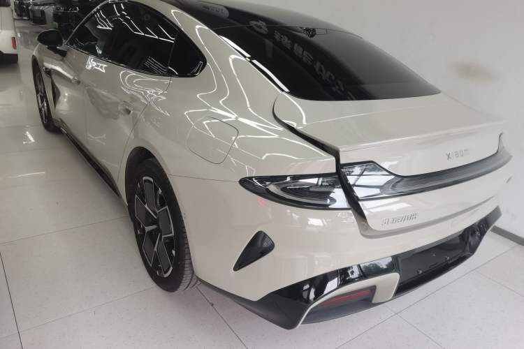 Used Xiaomi Auto SU7 2024 Rear-Drive Long-Range Intelligent Driving Version
