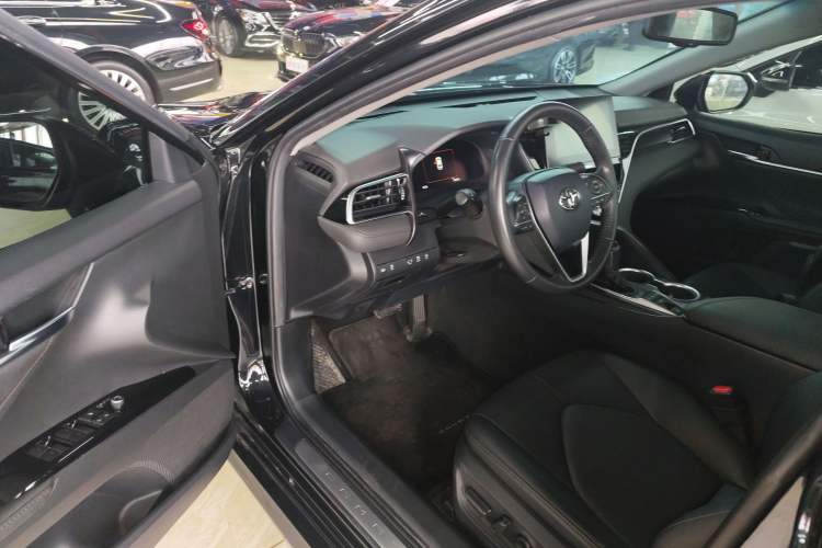 Used Toyota Camry 2021 2.5G Luxury Edition