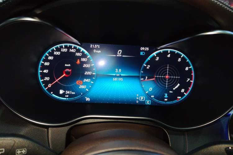 Used Mercedes-Benz GLC 2022 Second Facelift GLC 260 L 4MATIC Luxury Edition
