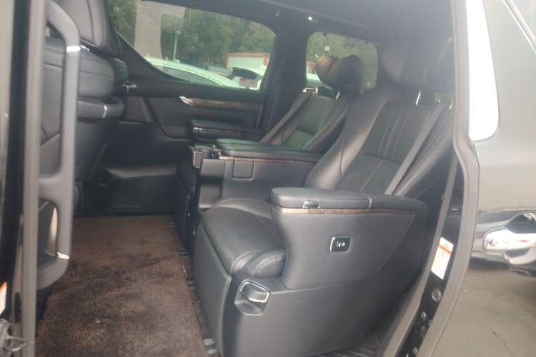 Used Toyota Alphard 2021 Dual-Engine 2.5L Prestige Edition