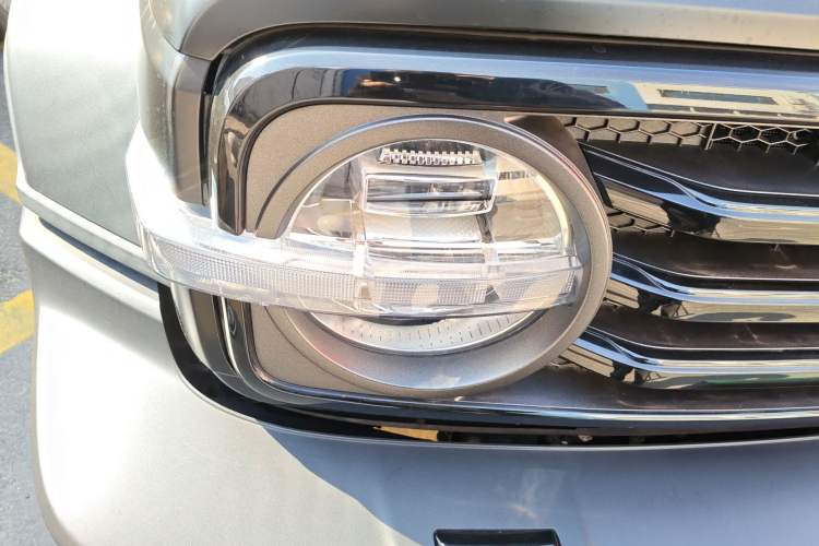 Used Tank 300 2021 Off-Road Edition 2.0T Challenger Right Front Headlight