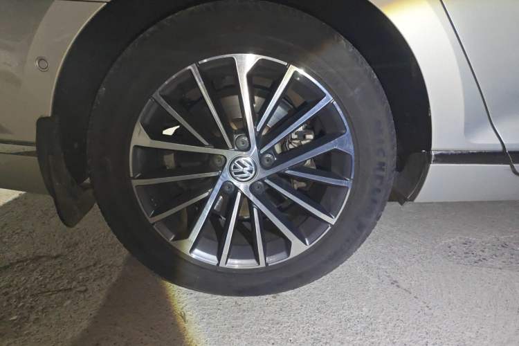 Used Volkswagen Magotan 2020 380TSI DSG Luxury Version Exterior 5