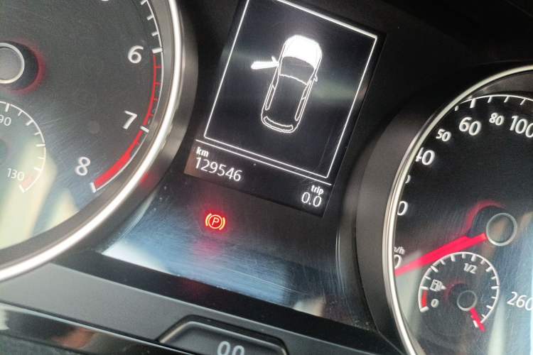 Used Volkswagen Golf 2018 280TSI Automatic R-Line Model Odometer Close Up