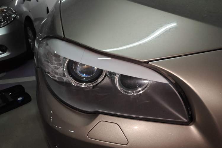 Used BMW 5 Series 2011 523Li Luxury Model Right Front Headlight