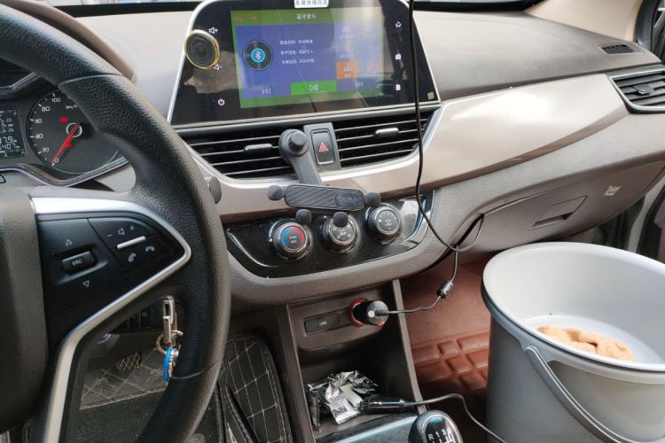 Used Baojun 310W 2017 1.5L Manual Fashion Model China V
