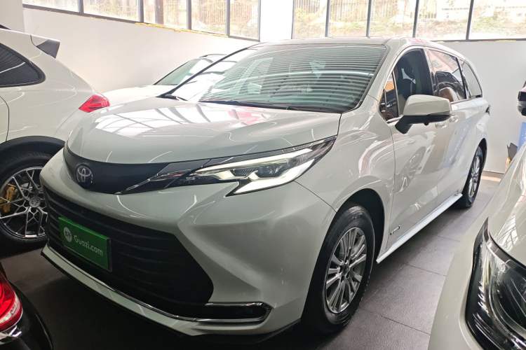 Used Toyota SIENNA 2021 2.5L Hybrid Comfort Edition