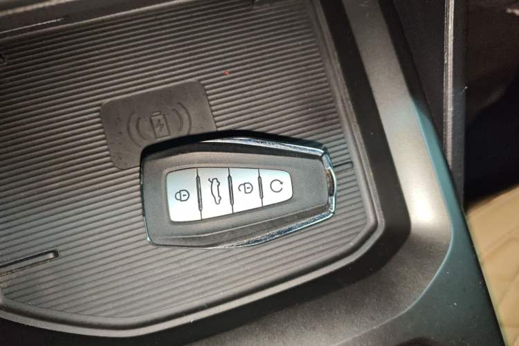 Used Geely Auto Haoyue L 2023 2.0T DCT Flagship Version Vehicle Key