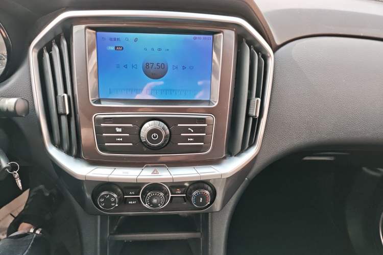 Used JMC Yuhu EV 2022 4x2 LX JX1032PSEF5BEV
