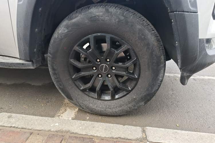 Used Foton Mars 2023 Mars 7 2.0T Diesel Automatic 2WD Long-Wheelbase Elite Model Right Front Wheel Hub