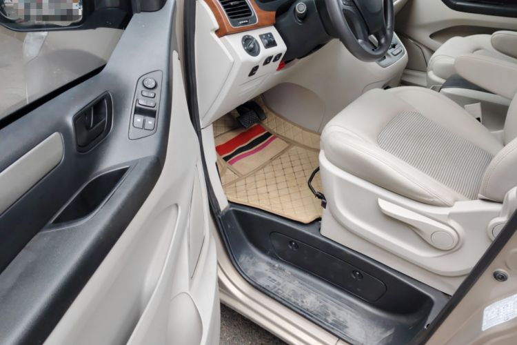 Used SAIC MAXUS G10 2016 2.0T Automatic Elite Edition
