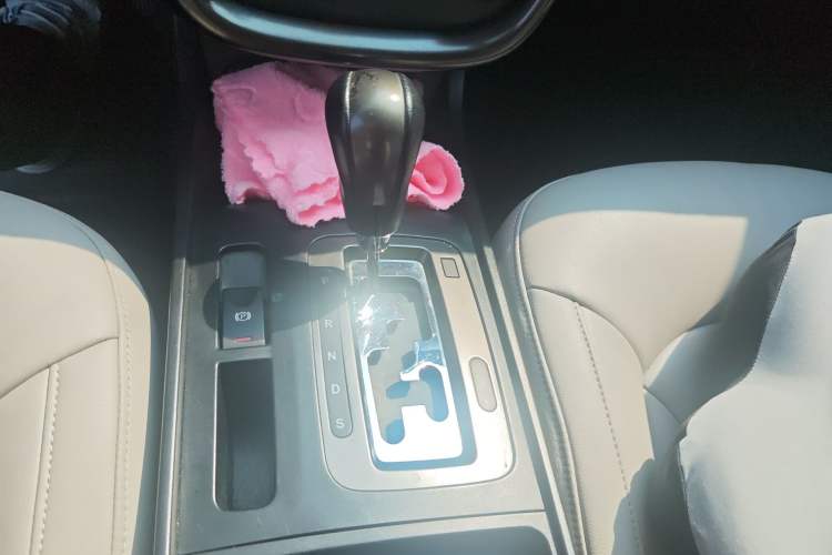 Used Bestune X80 2015 2.0L automatic comfort version
