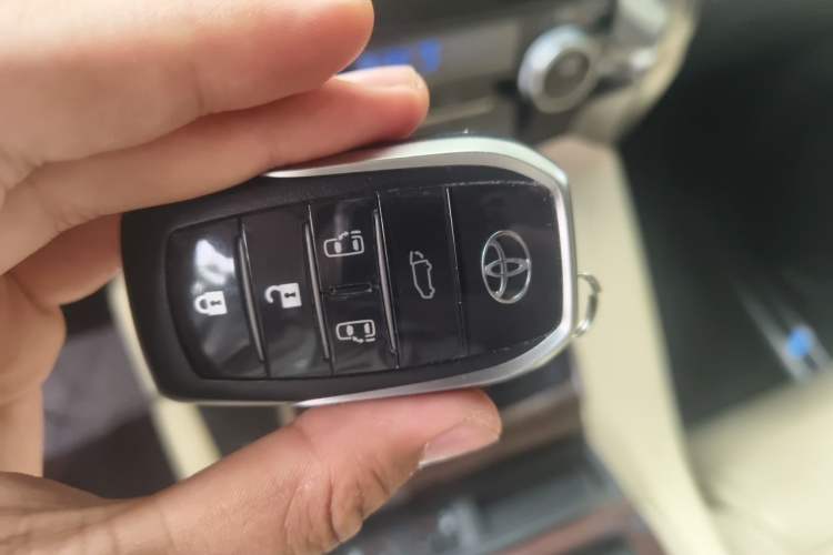 Used Toyota Alphard 2018 3.5L Luxury Edition
