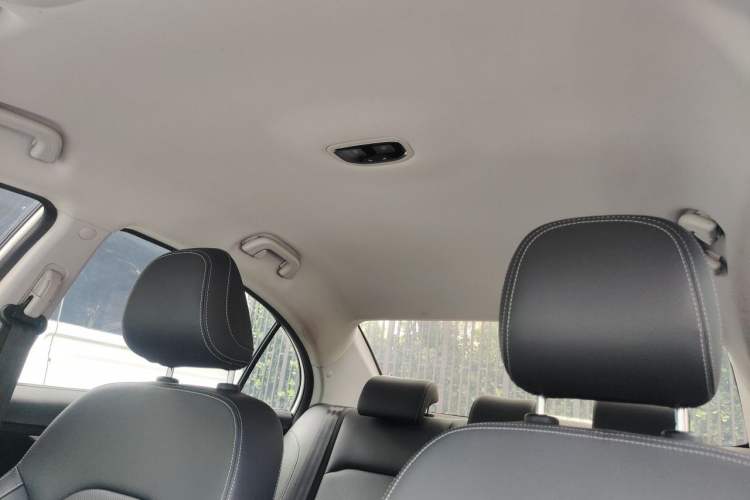 Used Geely Auto Emgrand 2019 Leading Edition 1.5L CVT Luxury Model China VI Standard