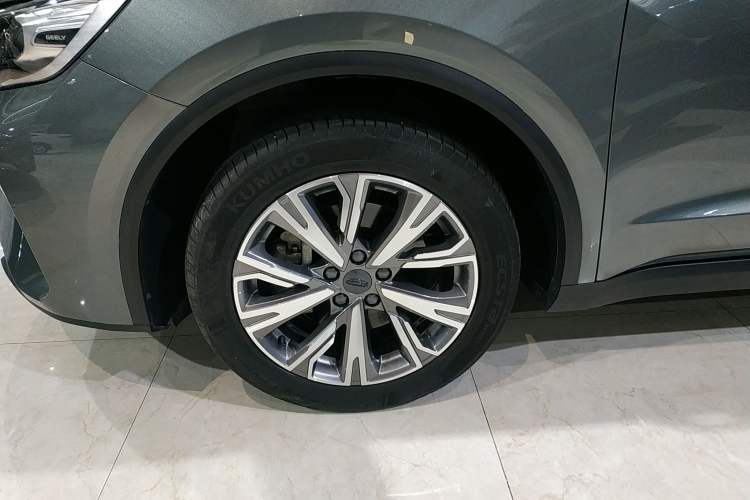 Used Geely Auto Jiajie 2023 Geely Jiaji L 1.5TD DCT Luxury Model
