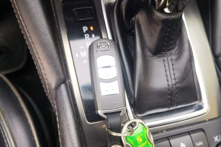 Used Mazda Atenza 2018 2.5L Blue Sky Prestige Edition China V Standard Vehicle Key