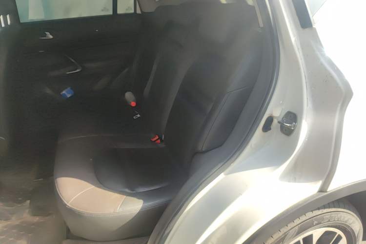 Used GAC Trumpchi GS4 2015 200T Manual Luxury Edition Left Rear Seat