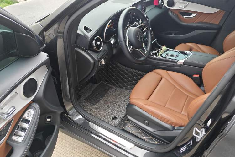 Used Mercedes-Benz GLC Coupe 2022 Refreshed GLC 260 4MATIC Coupe SUV