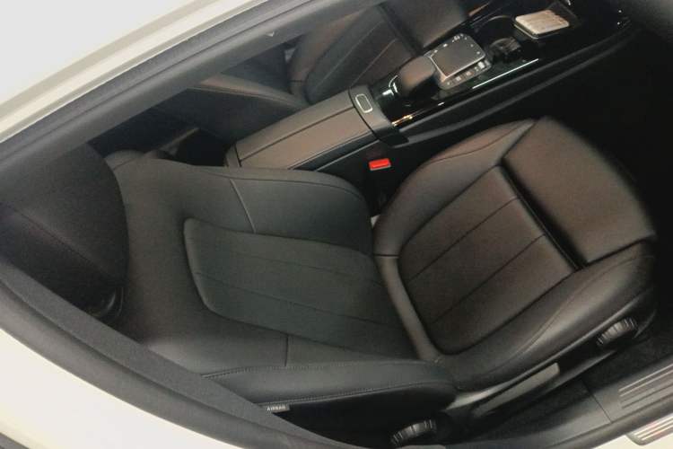 Used Mercedes-Benz A-Class 2022 Restyled A 200 L Sport Sedan Fashion Version
