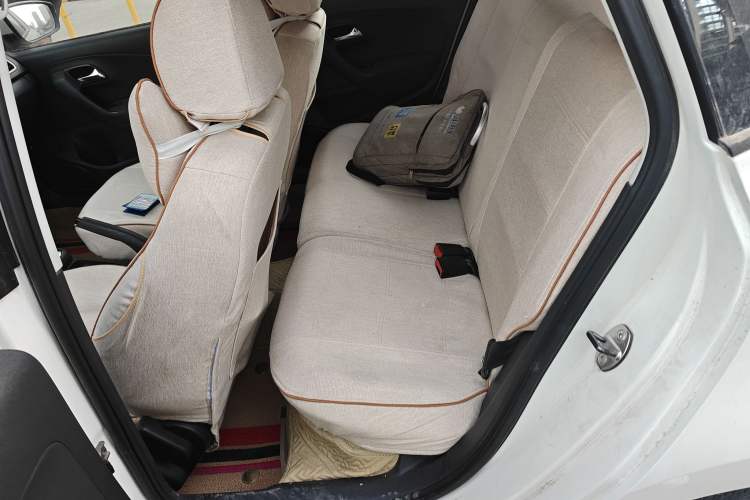 Used Volkswagen Polo 2011 1.6L Automatic ZhiShang Version
