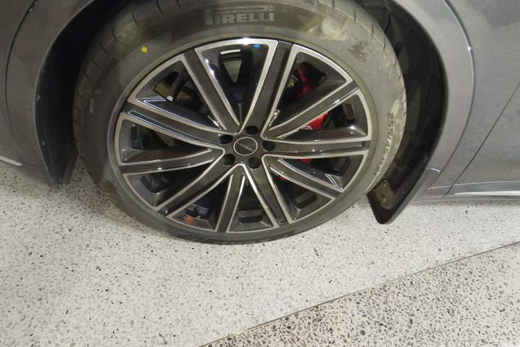 Used Hima Luxeed R7 2024 All-Electric 736 km Ultra