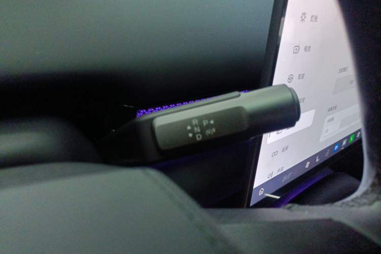 Used Hyptec HL 2025 700 Ultra Six-Seater All-Wheel-Drive LiDAR Version Gear Lever