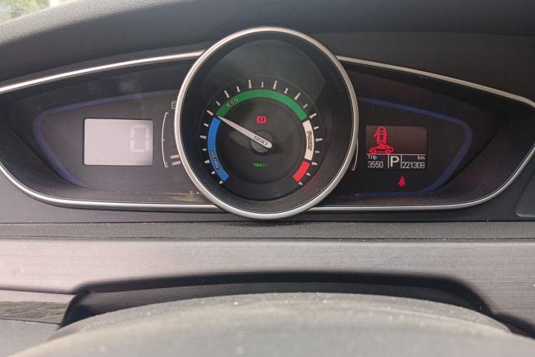 Used Roewe e550 2016 Deluxe Edition
