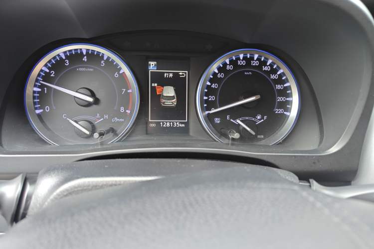 Used Toyota Highlander 2018 2.0T Four-Wheel Drive Knight Edition 7 Seats China VI Standard Instrument Cluster