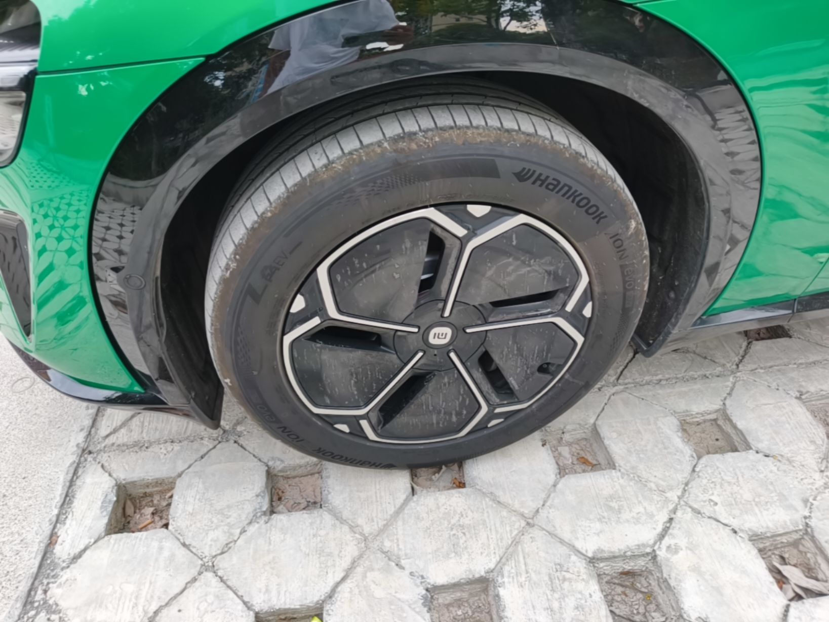 Xiaomi Auto YU7 2025 Ultra-Long Range All-Wheel Drive Pro Version — снимка 10