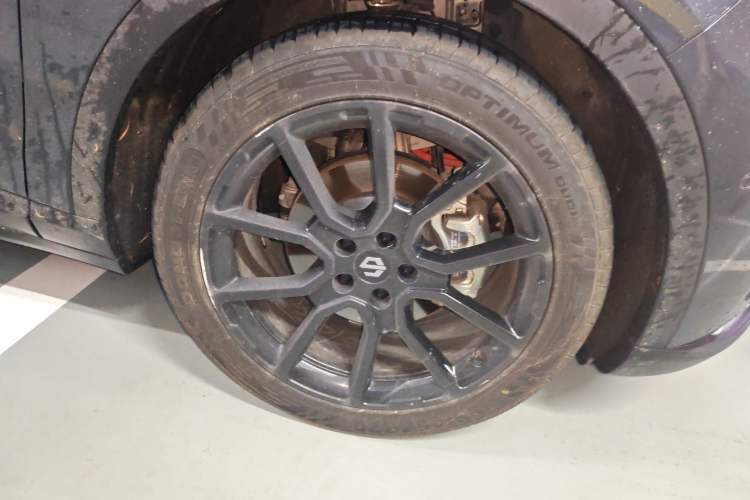 Used Leapmotor C11 2023 Range-Extended 285 Smart Enjoyment Edition Right Front Wheel Hub