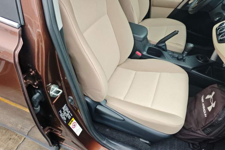 Used Toyota RAV4 2013 2.0L CVT Two-Wheel Drive Urban Edition