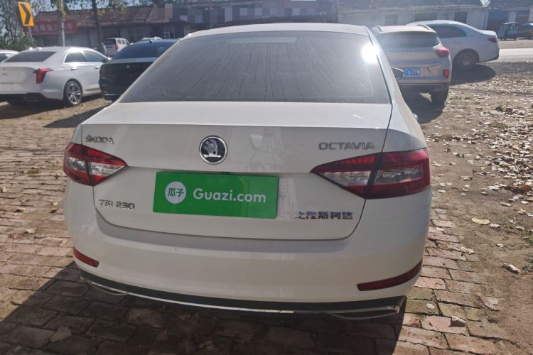 Used Skoda Octavia 2018 TSI230 DSG Luxury Edition
