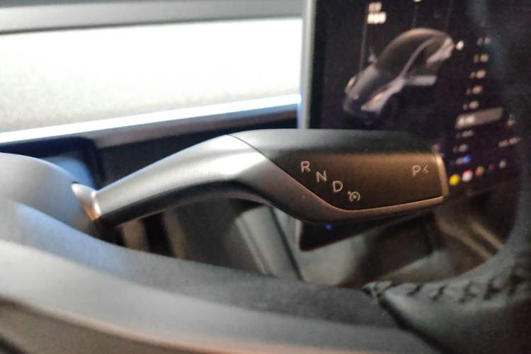 Used Tesla Model Y 2024 Long-Range All-Wheel-Drive Version