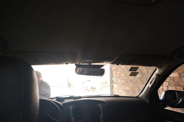 Used Foton Tunland 2018 2.4L E5 Two-Wheel Drive Elite Version Long Wheelbase 4G69S4M
