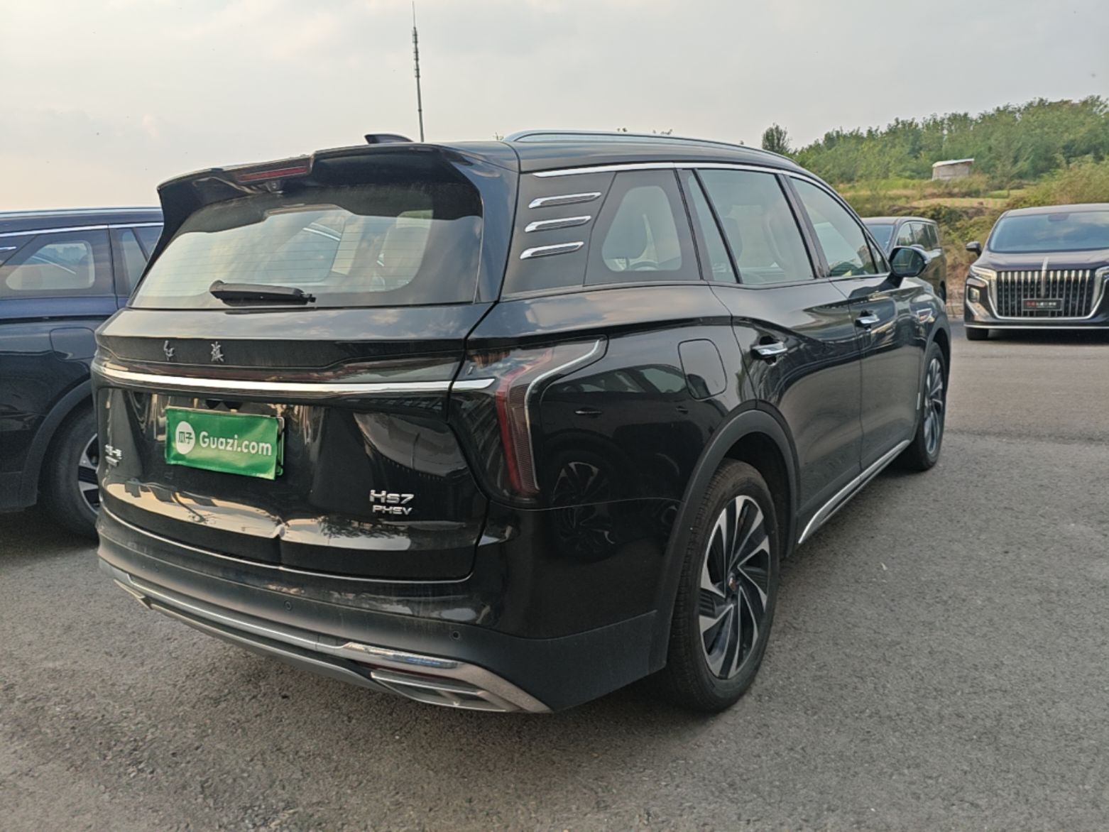 Hongqi HS7 PHEV 2024 2.0T PHEV Four-Wheel Drive Flagship Edition 7 Seats — снимка 6