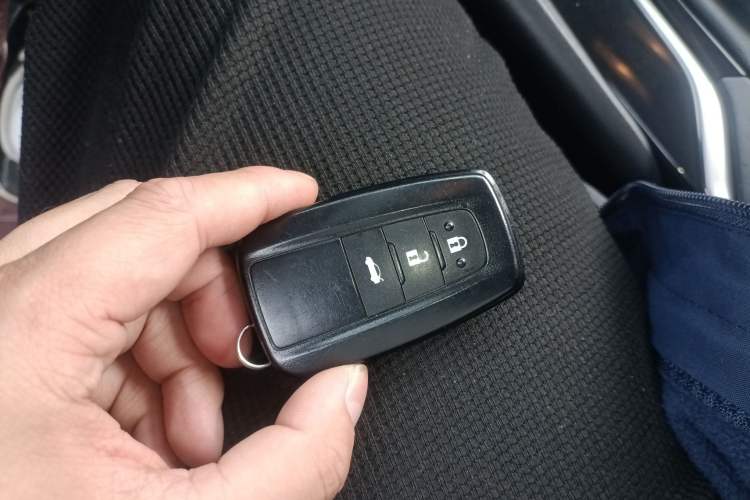 Used Toyota Corolla 2021 Dual-Motor 1.8L E-CVT Elite Edition
