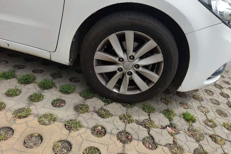 Used Kia K3 2013 1.6L Automatic GLS
